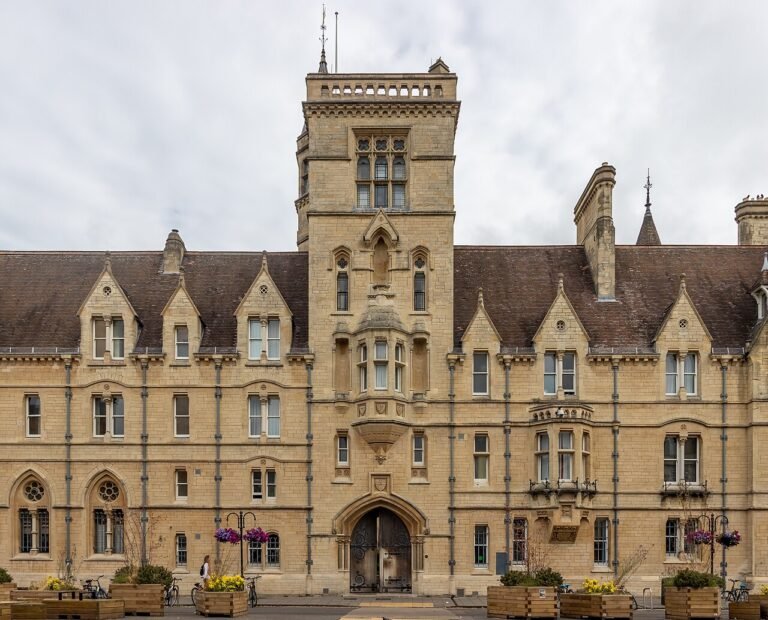 UK university college building for a 1 year masters in UK for Indian students 2027